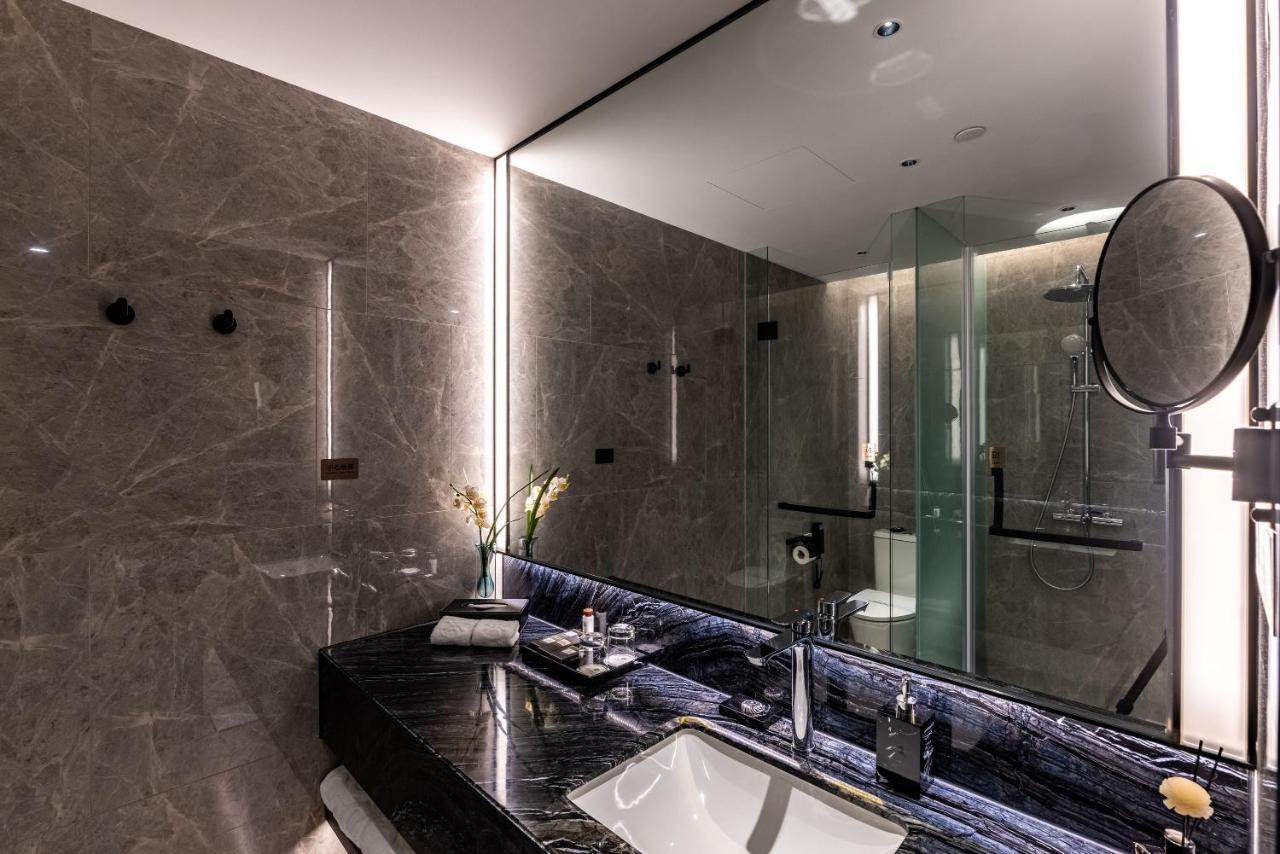 Shanghai Tiancheng Hotel Экстерьер фото